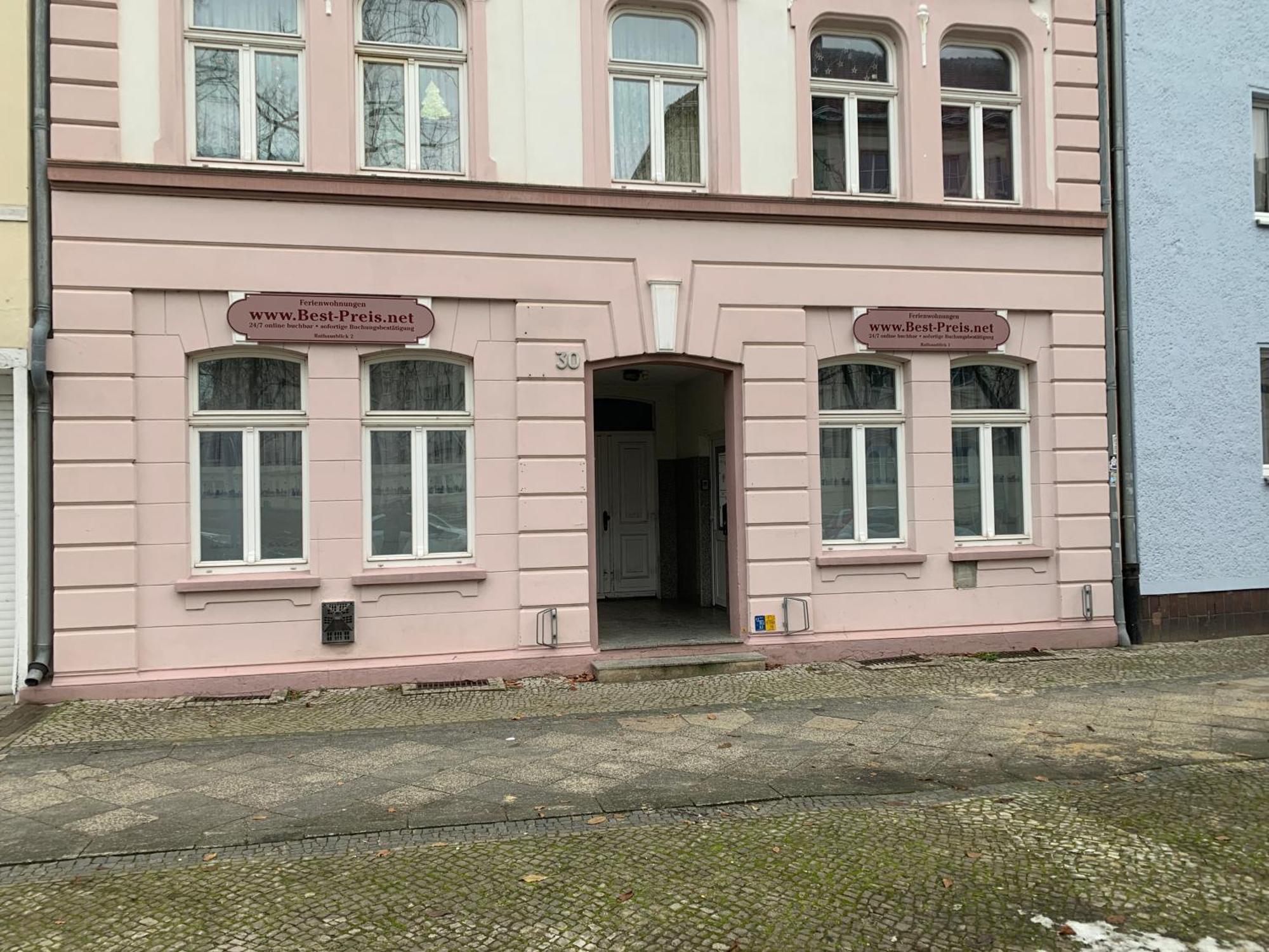 Best-Preis Fewo Rathausblick 2 - Zentrale Lage In Wittenberge - 2 Personen - Einzelzimmer - Vollausstattung - Wlan / Prime & Self-Check-In Exteriér fotografie